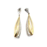 Bicolor Ohrstecker hängend mit Diamanten