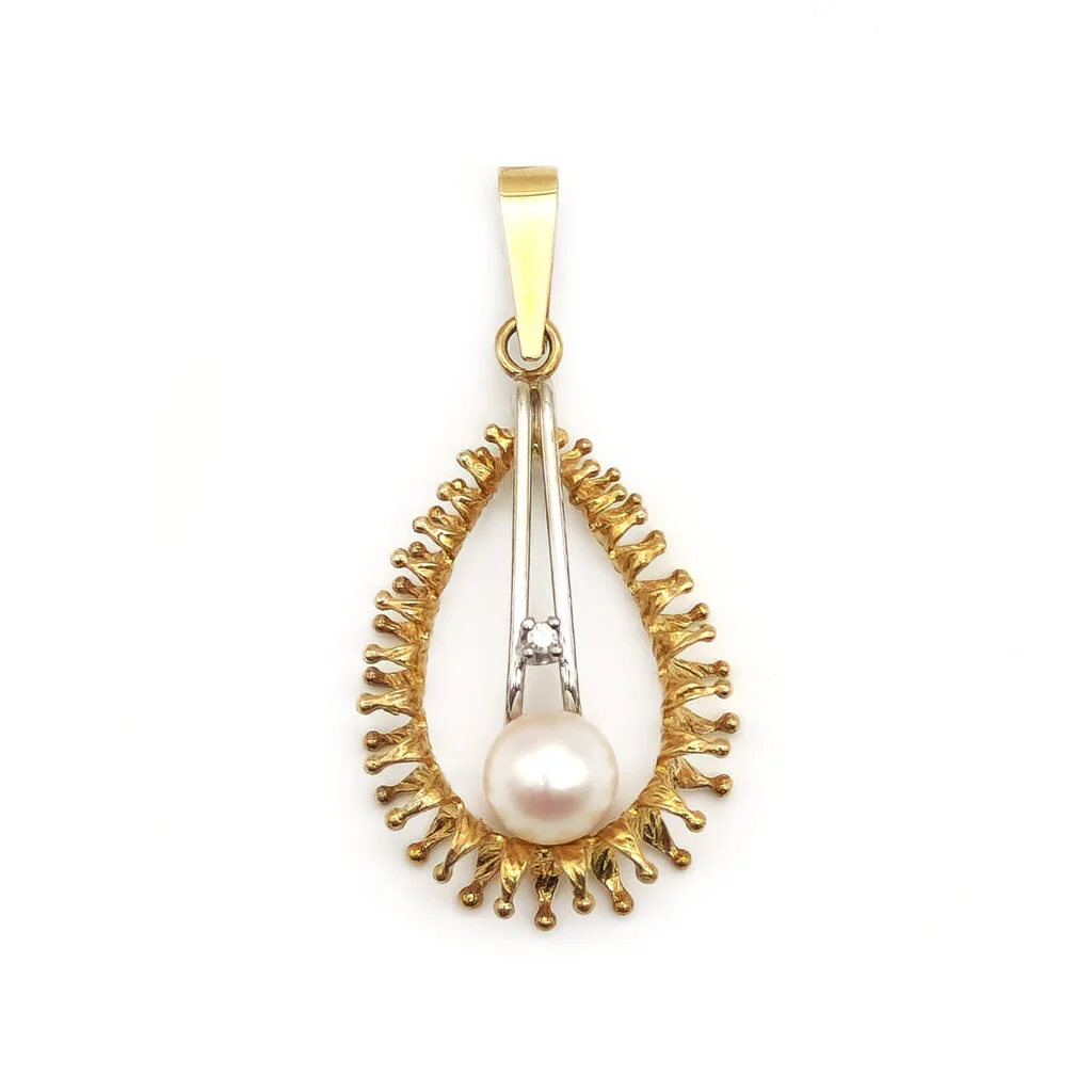 Perlenanhänger in Bicolor und einem Diamant