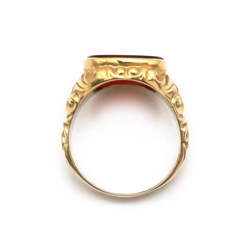 Opulenter Herrenring mit Karneol 5 Opulenter Herrenring mit Karneol