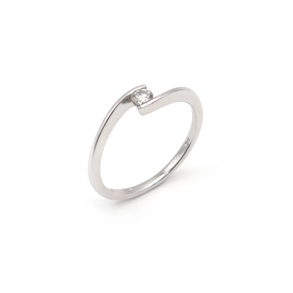 Diamantring in Weissgold mit Spannfassung
