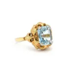 Verschnörkelter Aquamarin Ring