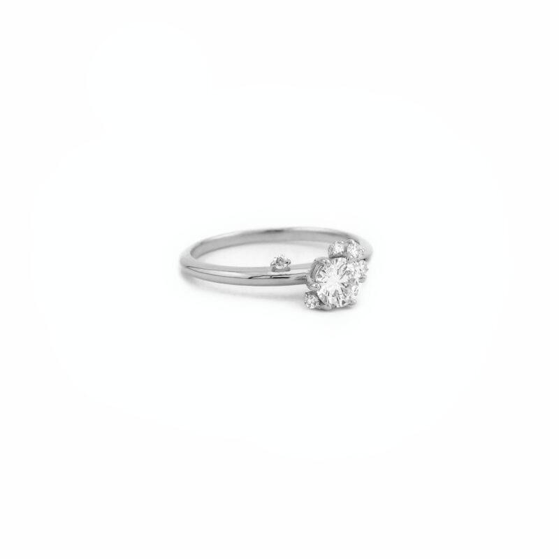 Romantischer Diamantring 0,75 Karat Weissgold HRD 3 Romantischer Diamantring 0,75 Karat Weissgold HRD