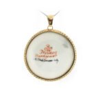 Gelbgoldanhänger mit Porzellan-Einlage handbemalt