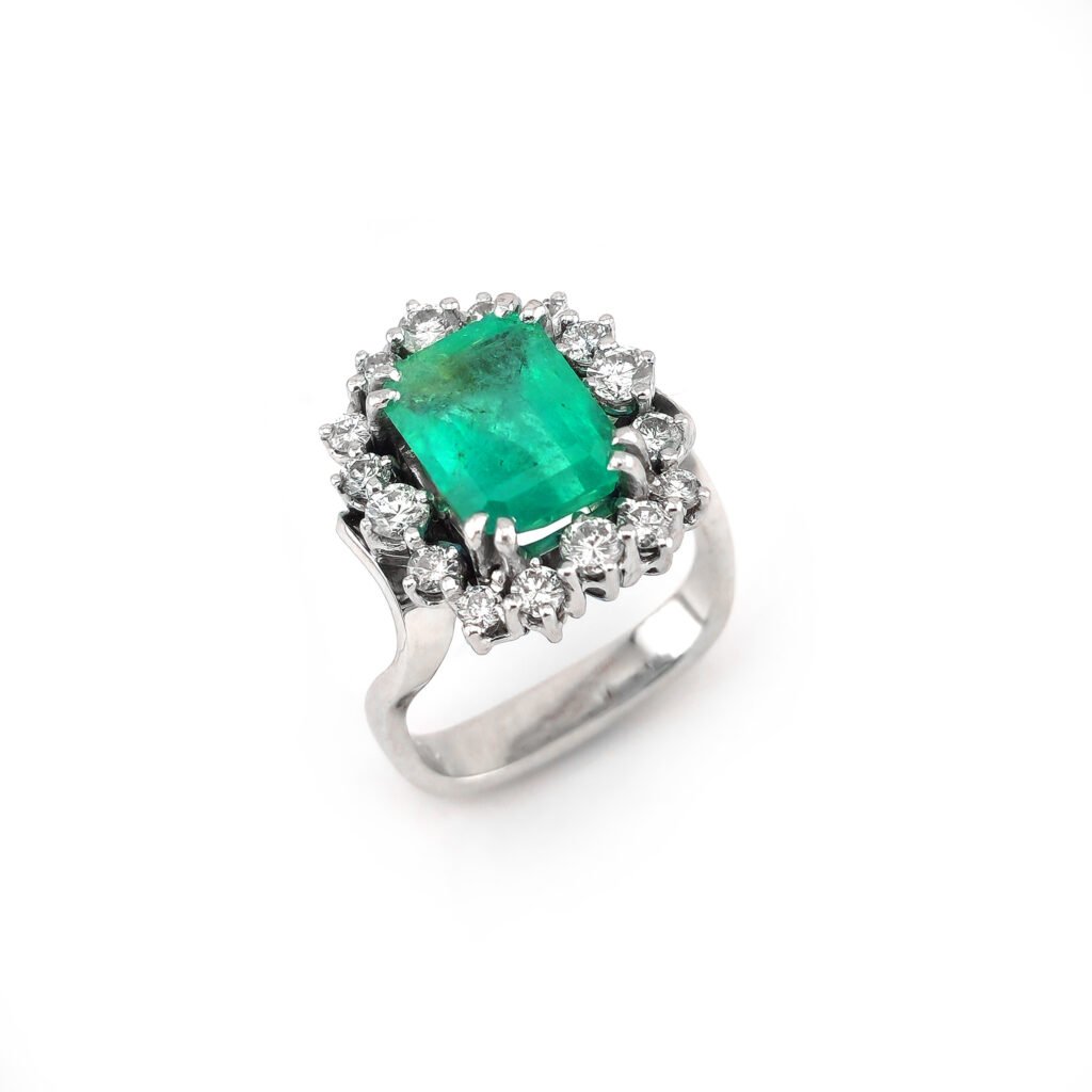 Smaragd Ring mit Diamanten 750er Weissgold Zert.