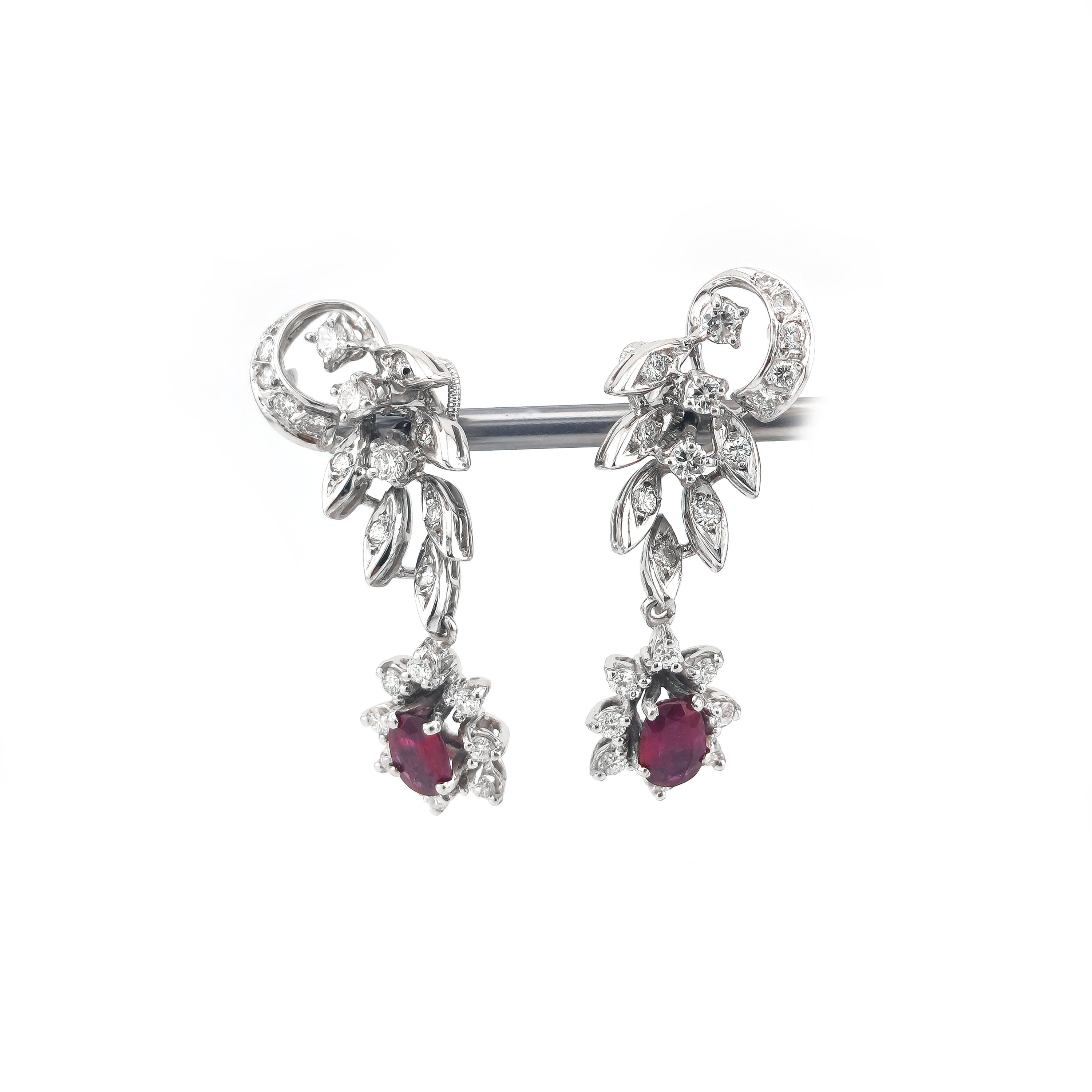 Rubin Ohrringe floral Cluster 750er Weissgold 5 Rubin Ohrringe floral cluster 750er Weissgold