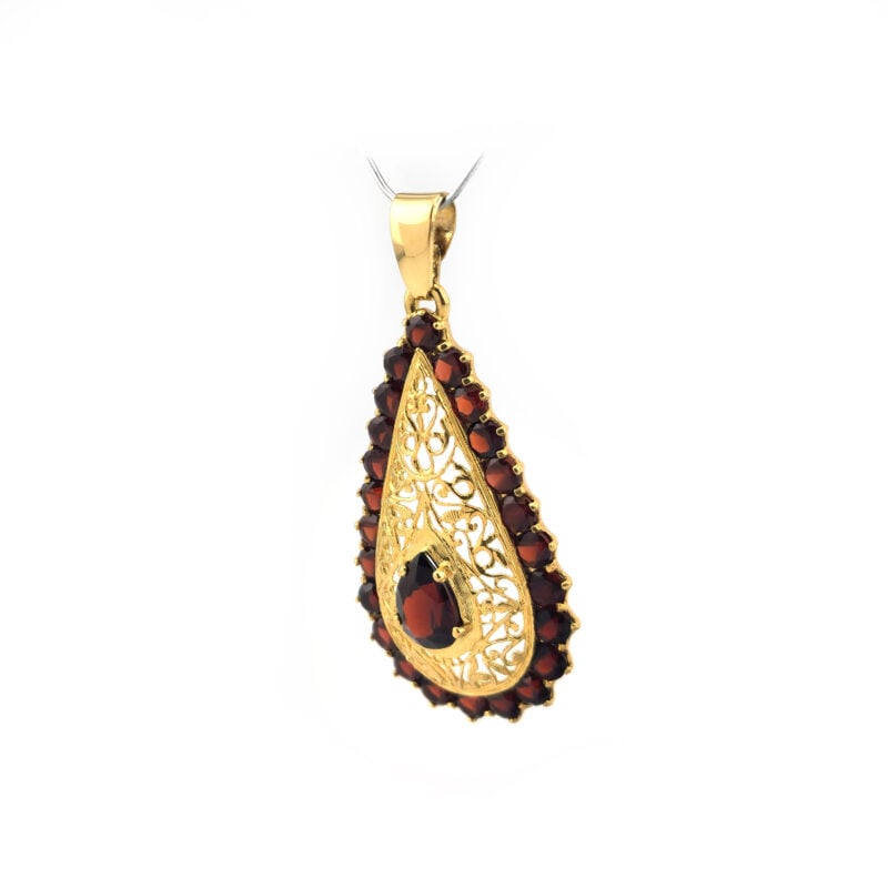 Granat Anhänger Tropfenform aus Italien 750er Gold 2 Granat Anhänger Tropfenform aus Italien 750er Gold