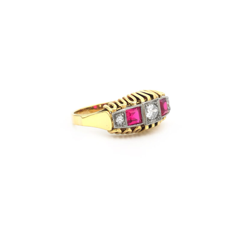 Art Deco Diamantring mit Rubin aus Gold und Platin