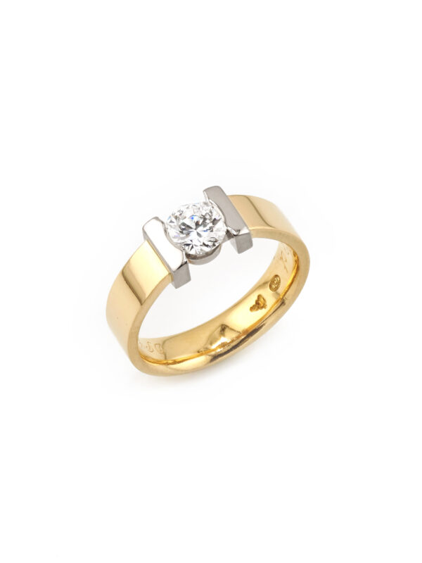 Solitärring mit 0,92 ct DPL Zert. Dia. 750er Gold