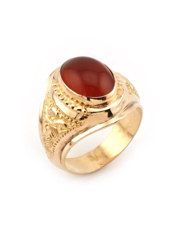 Herrenring mit Karneol Cabochon 750er Gold