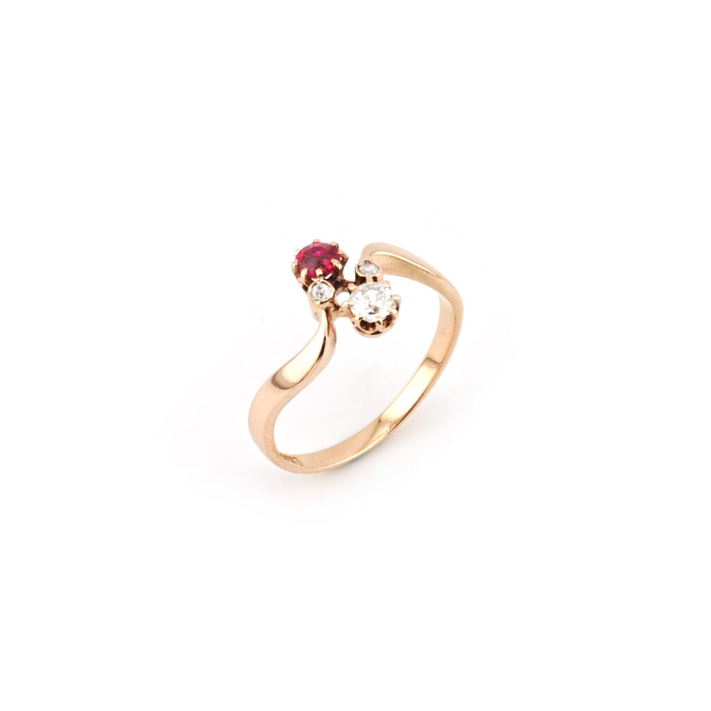Antiker „Toi et Moi“ Rubin Diamant Ring um 1910