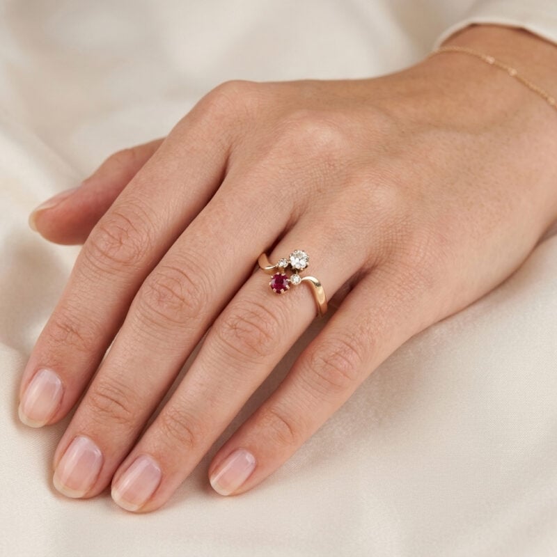 Antiker „Toi et Moi“ Rubin Diamant Ring um 1910