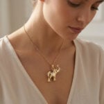 Elefant Anhänger 585er Gold mit Saphir Augen