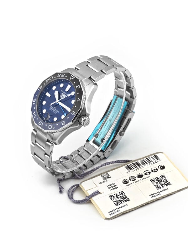 TAG Heuer Aquaracer Blau Professional 300 GMT (5)