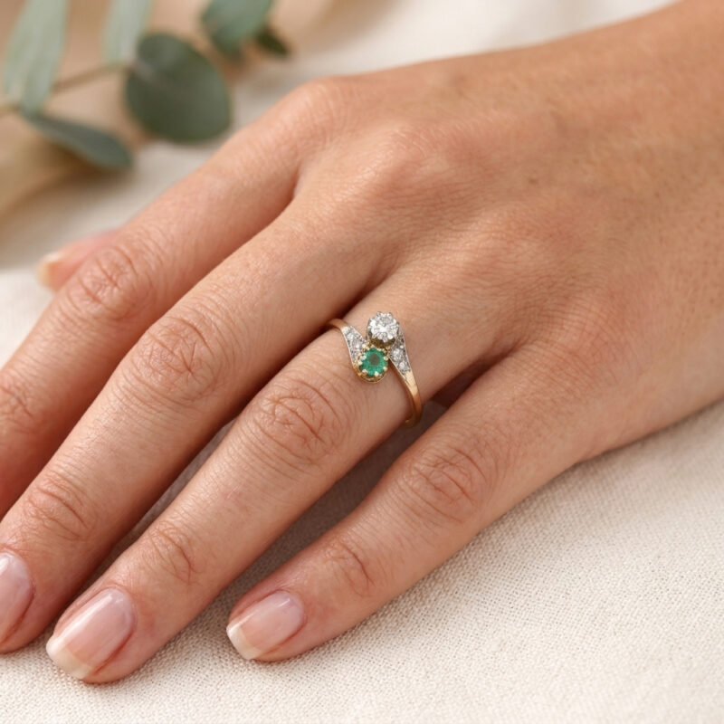 Antiker „Toi et Moi“ Smaragd Diamant Ring um 1905