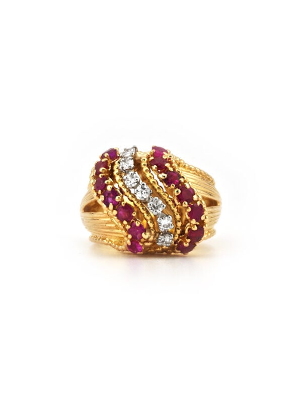 Cocktailring mit Diamant und Rubin 750er Gold (5)