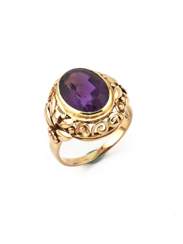 Vintage Amethyst Ring floral  in 585er Gold